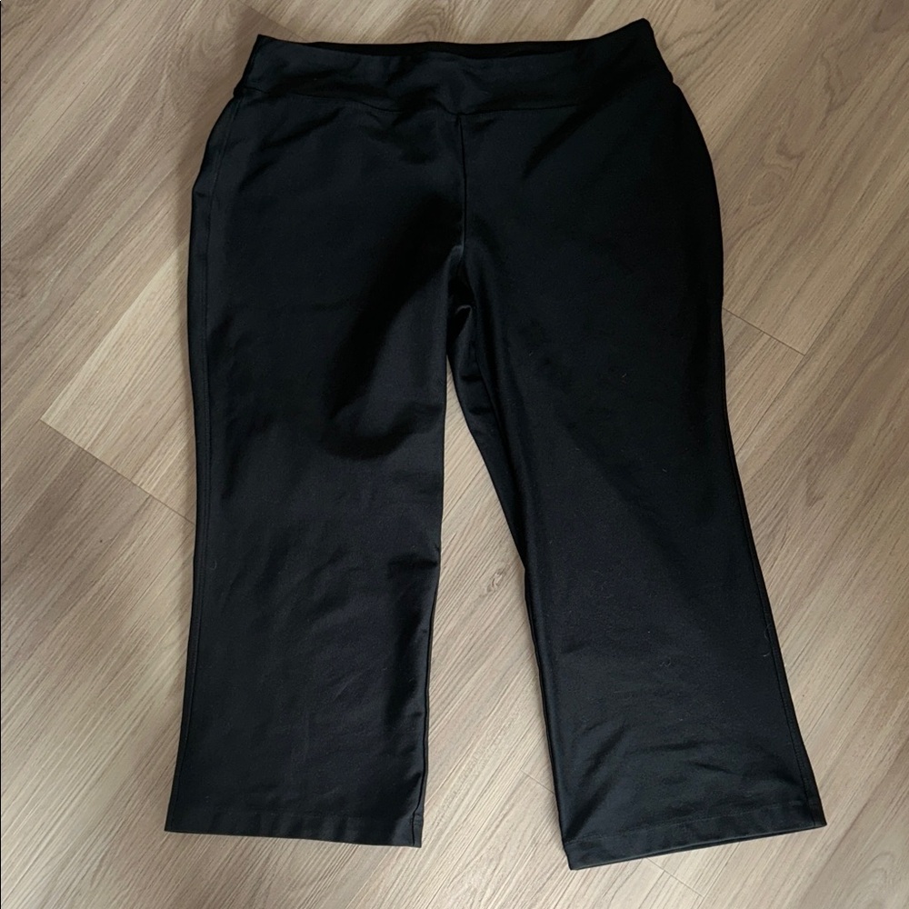 LL Bean Women’s Wide Leg Pants M Black Cropped/Capri Leggings Gym Yoga Leisure